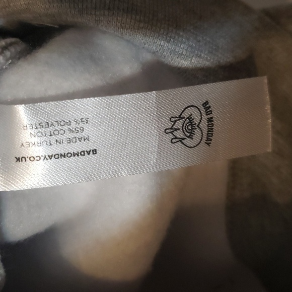 Bad Monday apparel Sweatshirt - Picture 6 of 6